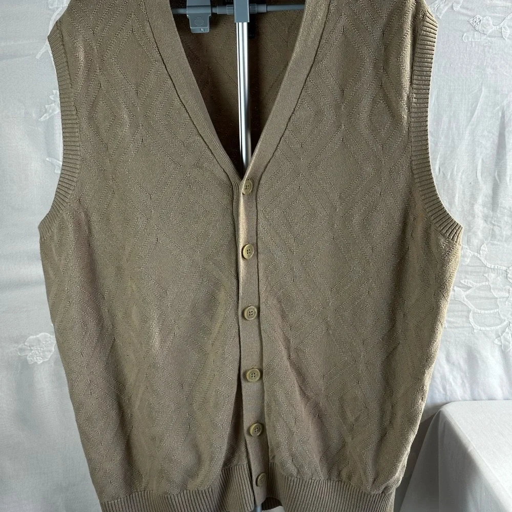 Shaquille O’Neal XLG Diamond Textured Mens V-Neck Big and tall Sweater Vest